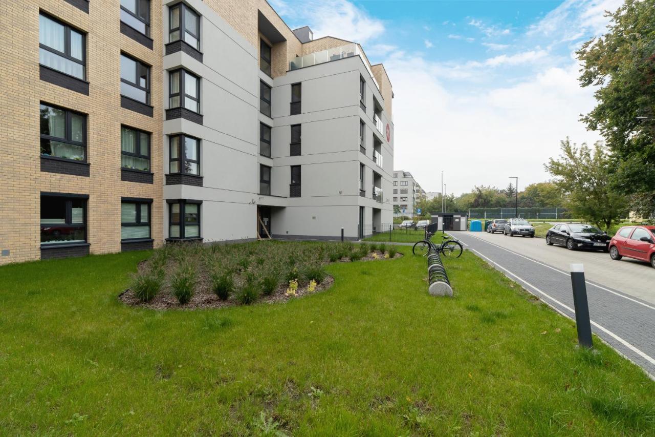 W Parku Lotników Apartments Tauron Arena by Renters Cracóvia Exterior foto