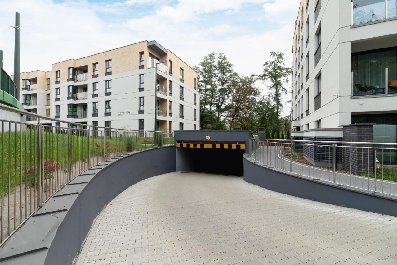 W Parku Lotników Apartments Tauron Arena by Renters Cracóvia Exterior foto